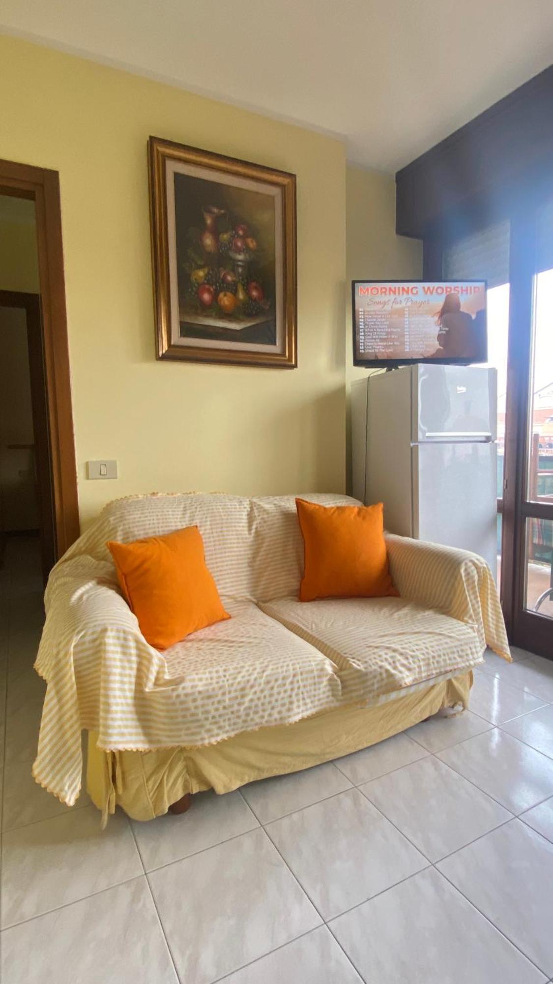 Ej Station Corner Apartment - Verona — Photos 2